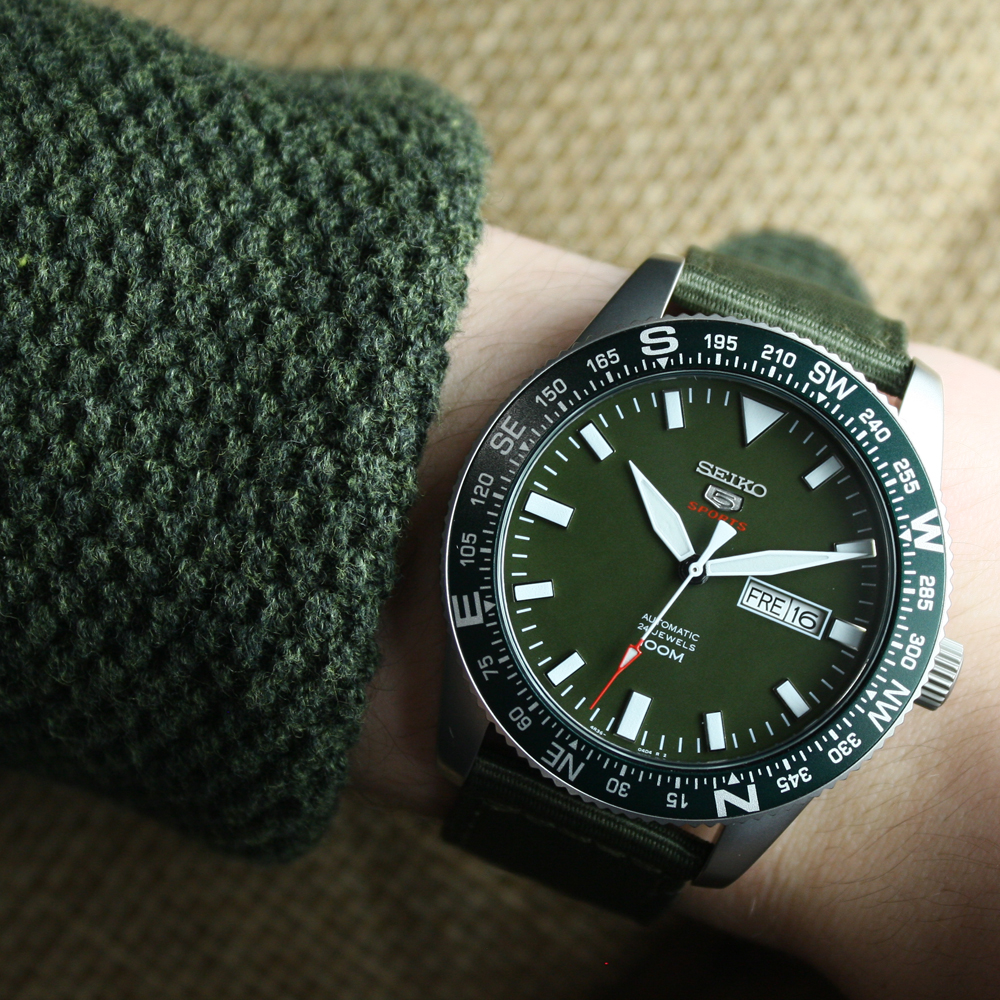 Seiko SRP663K1 zegarek męski Sports Automat - miniatura 2