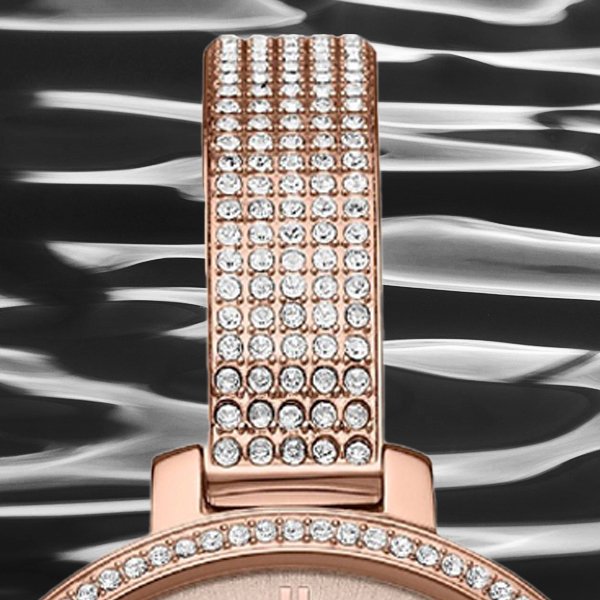 Klasyczna bransoleta łączy swobodę i elegancję dla zegarka Michael Kors MK3785