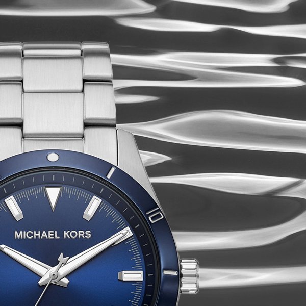 Stylowa tarcza w amerykańskim stylu wielkiego miasta dla zegarka Michael Kors MK8815