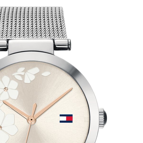 Zegarek damski Tommy Hilfiger Lynn 1782238 z charakterystycznym logo i eleganckim różowym kolorem.