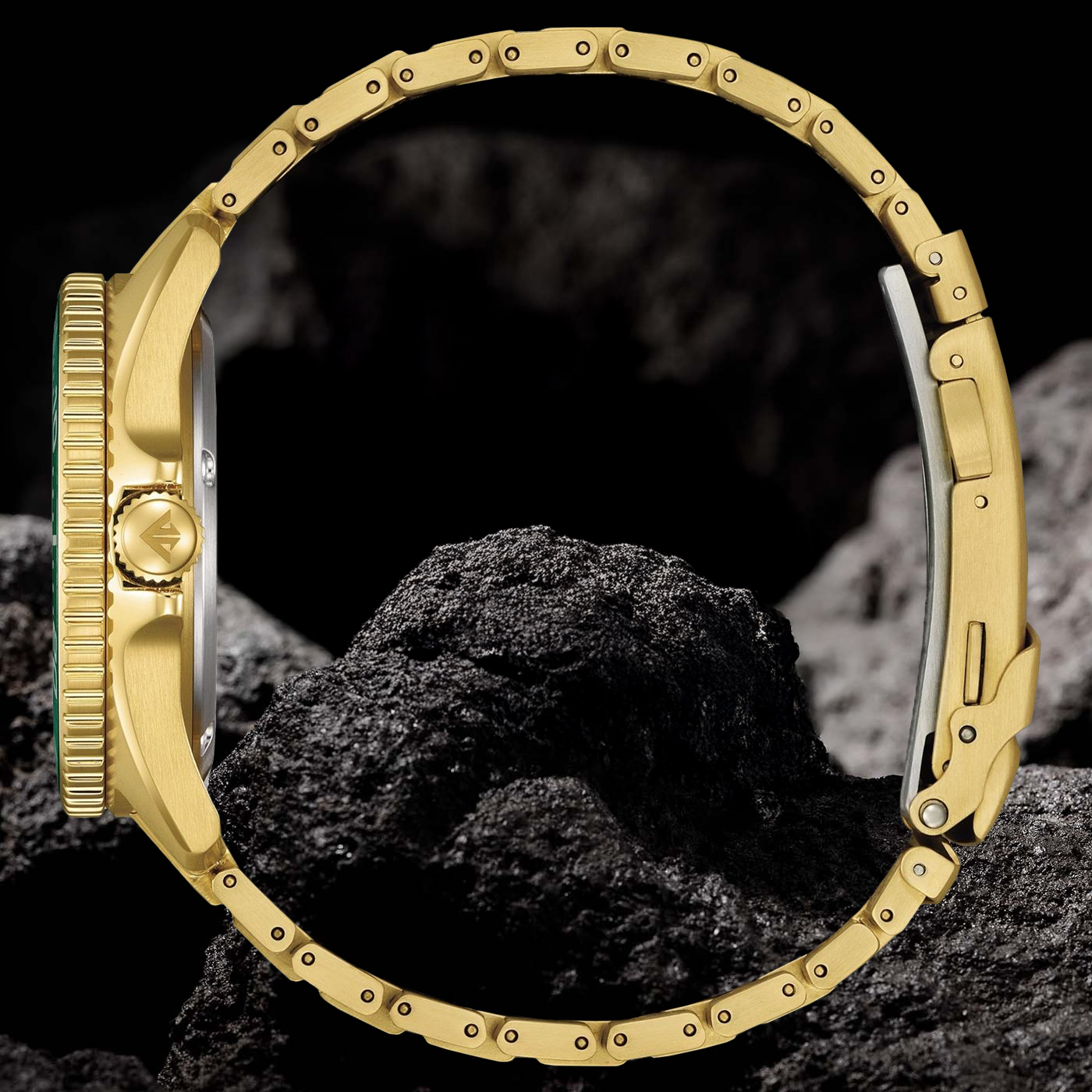 Pozłacana bransoleta zegarka Citizen Eco-Drive Diver z mikroregulacją