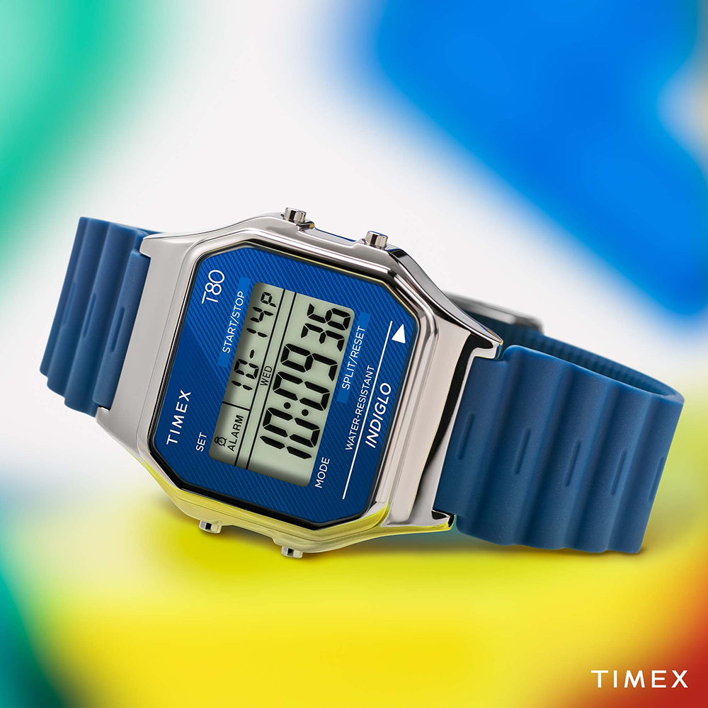 Pasek z tworzywa sztucznego w zegarku Timex T80