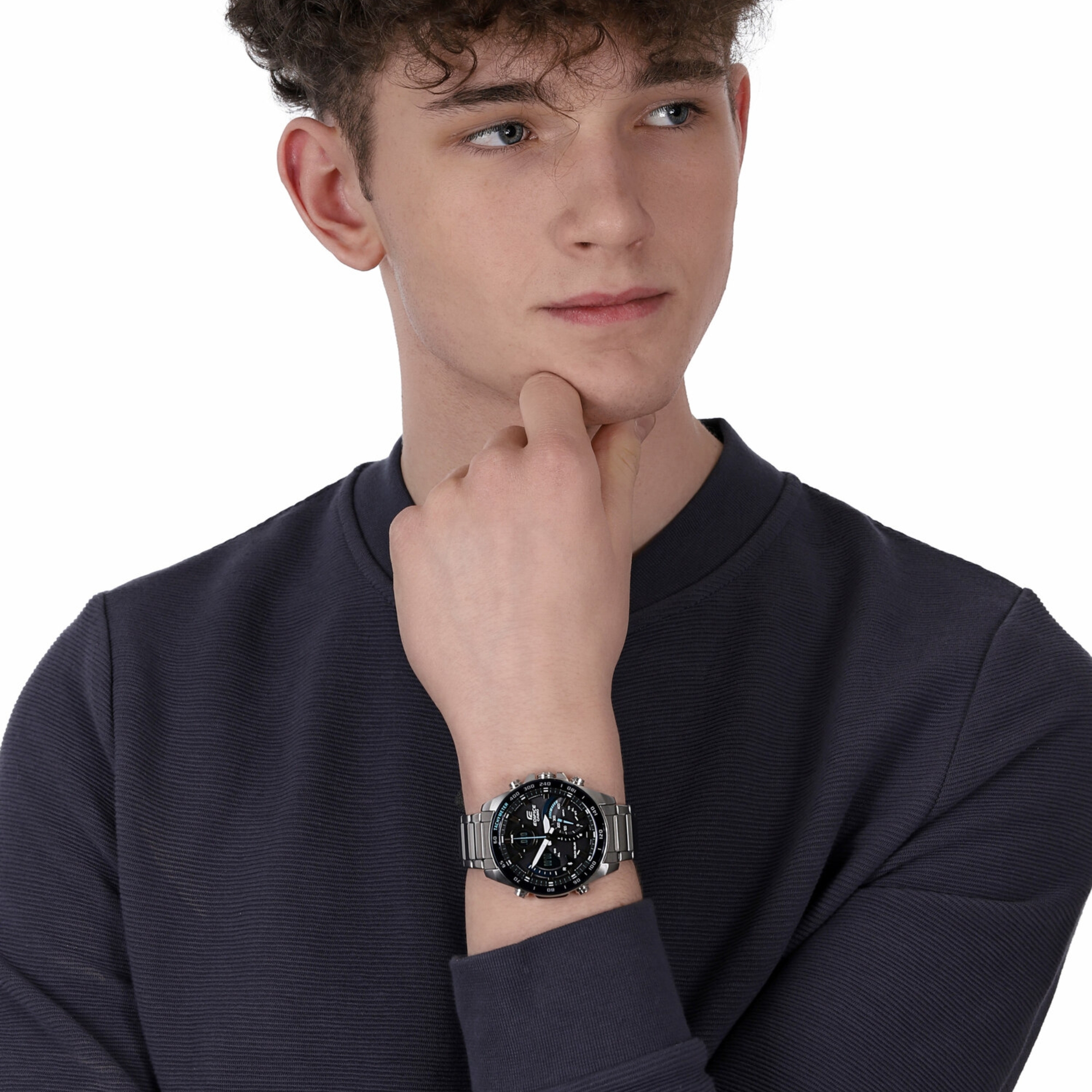 Zegarek z mechanizmem solarnym Casio 5582