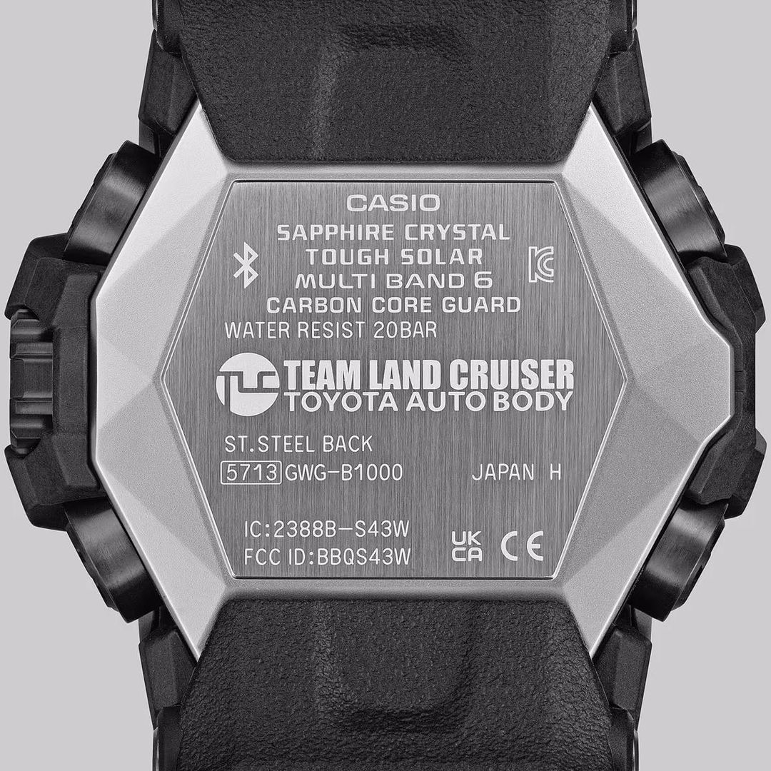 Zegarek solarny z możliwością przyłączenia do aplikacji Casio Watches
