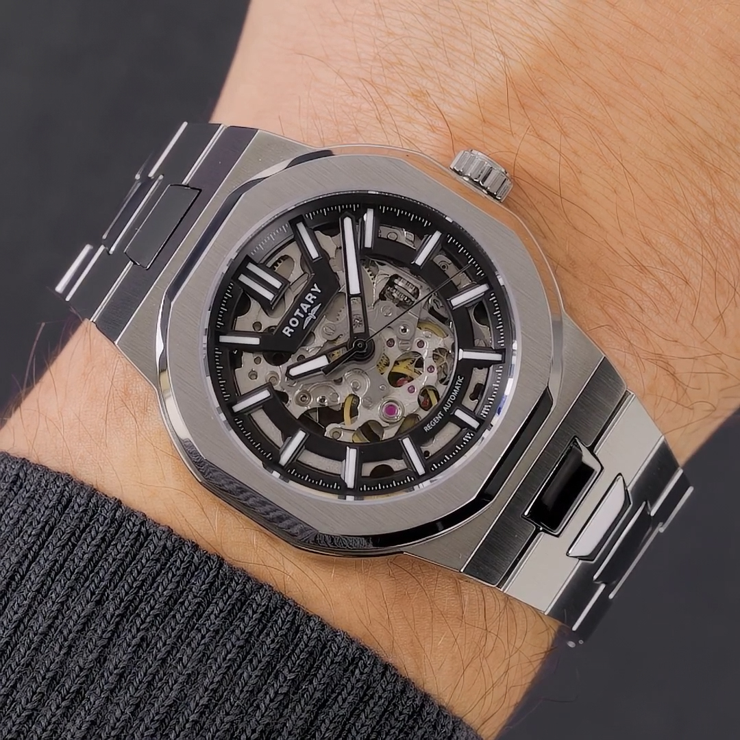 Czarny pierścień indeksów zegarka Rotary Regent Skeleton GB05495/04