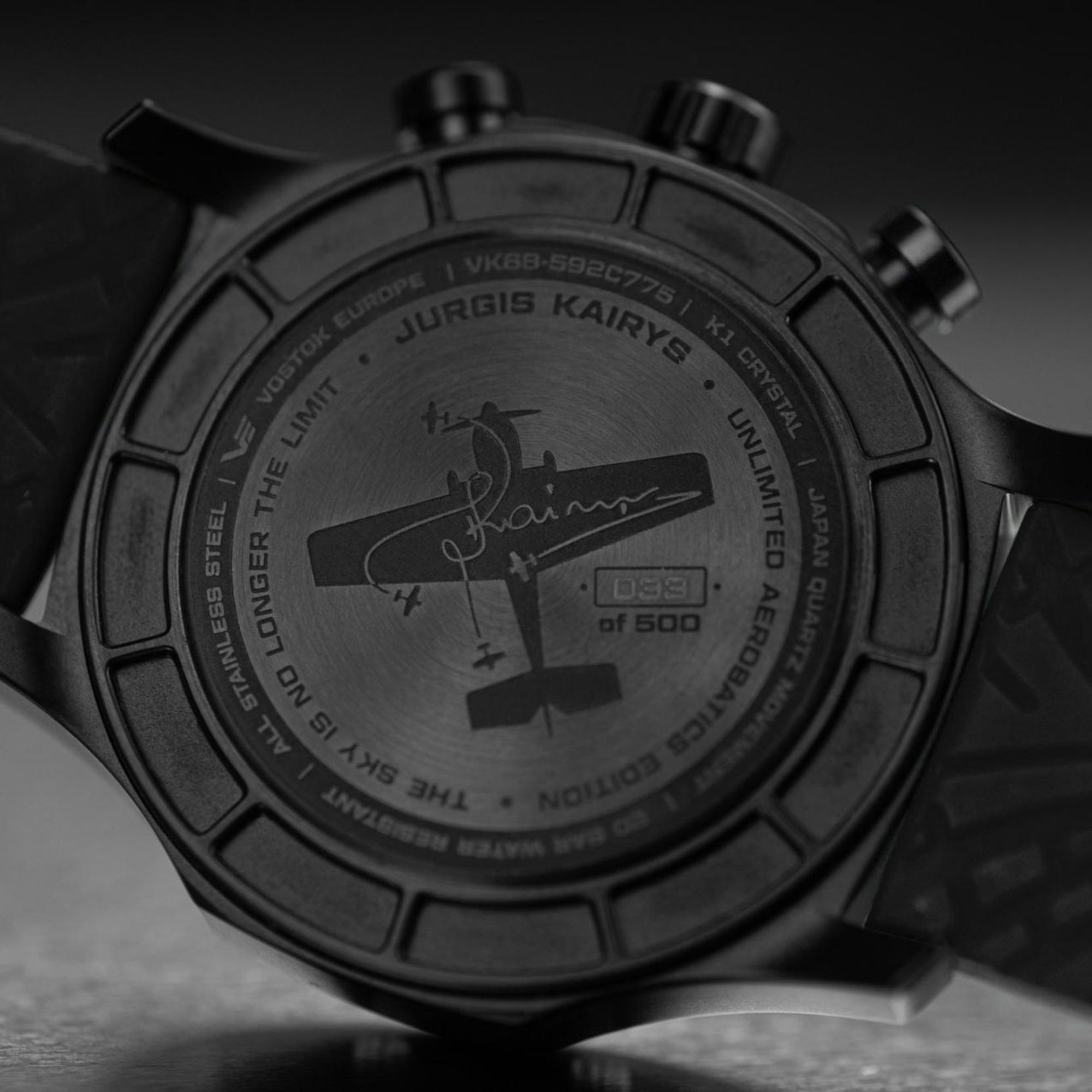 Dekiel zegarka Vostok Europe Expedition Chronograph Quartz 43mm Jurgis Kairys 2025 VK68 592C775 z czarnym paskiem