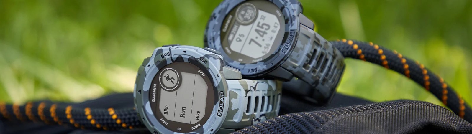 Zegarek Garmin Instinct SOLAR Camo Edition w kolorze Graphite Camo, idealny dla miłośników outdooru.