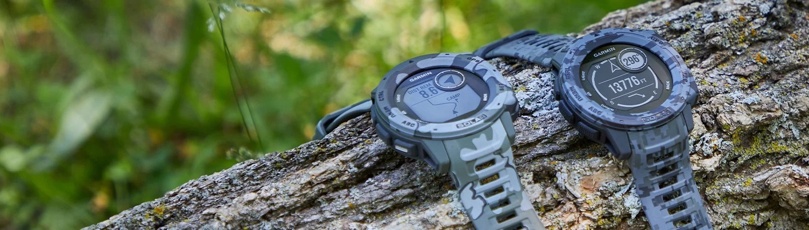 Zegarek Garmin Instinct SOLAR Camo Edition w kolorze Graphite Camo, idealny do outdoorowych aktywności.