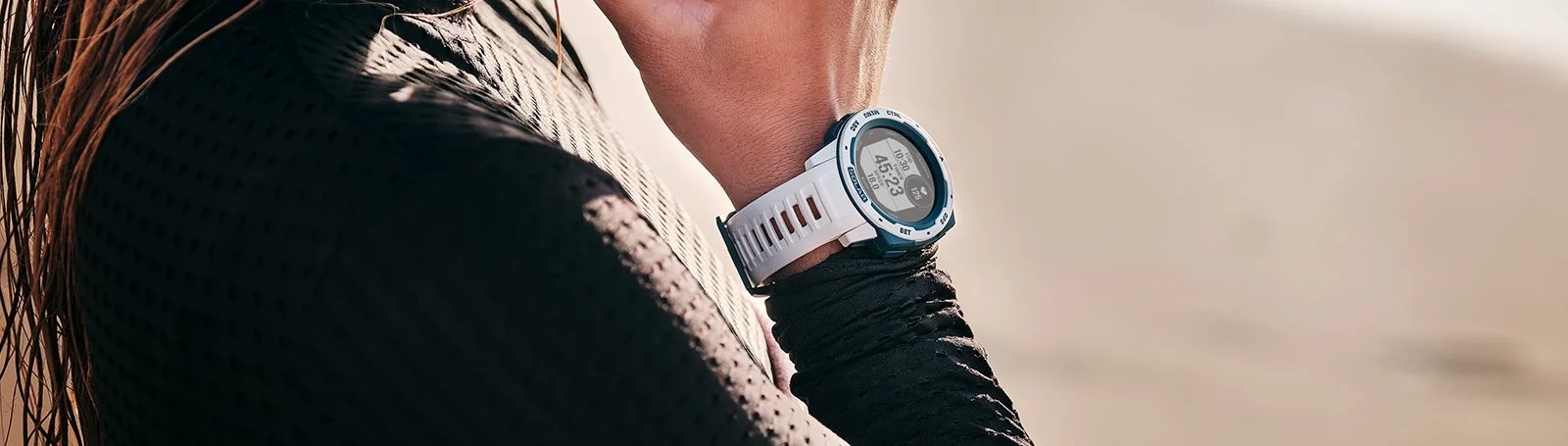 Zegarek Garmin Instinct SOLAR Surf Edition Cloudbreak, idealny do sportów wodnych, z funkcjami GPS i wytrzymałą konstrukcją.
