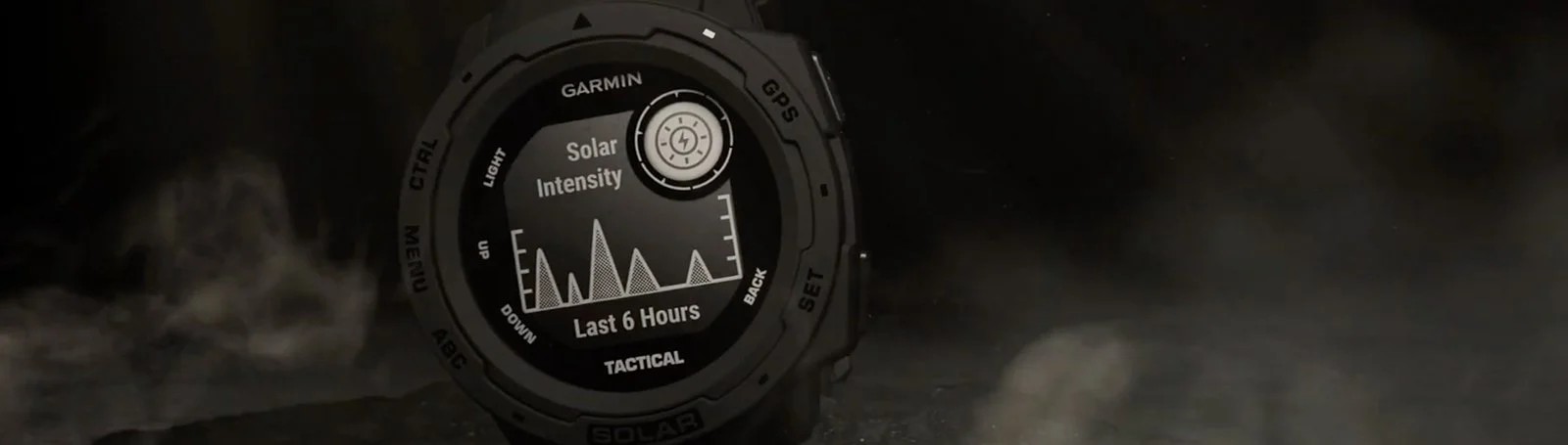 Zegarek Garmin Instinct Tactical Edition Coyote Tan w kolorze piaskowym, idealny do aktywności outdoorowych.