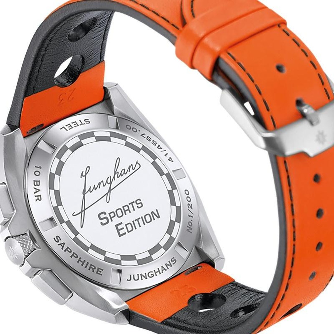 Dekiel z grawerem Sports Edition i pomarańczowy pasek zegarka Junghans 1972 Chronoscope Sports Edition 41/4557.00