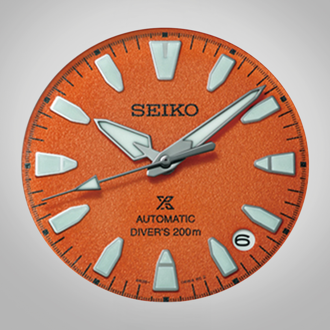 Pomarańczowa tarcza zegarka Seiko Prospex Samurai Asia-Pacific Limited Edition