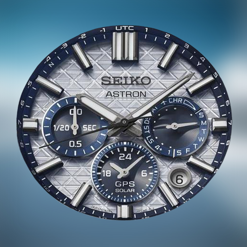 Srebrna tarcza z chronografem zegarka Seiko Astron GPS Solar HAB004J1
