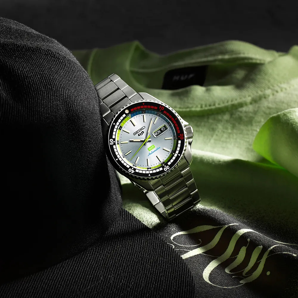 Zegarek Seiko 5 Sports SRPL33K1 powstały we współpracy z amerykańską marką HUF