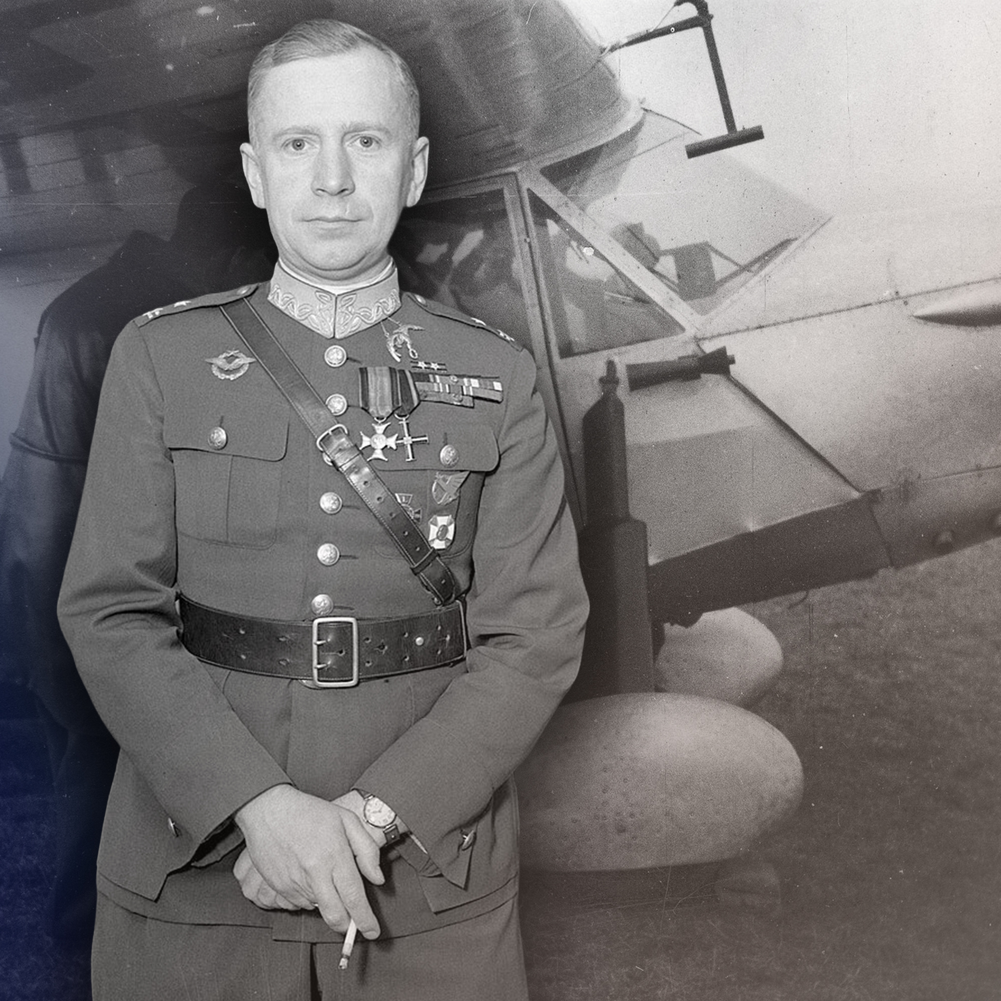 Stanislaw Skarżyński na tle samolotu RWD-5bis