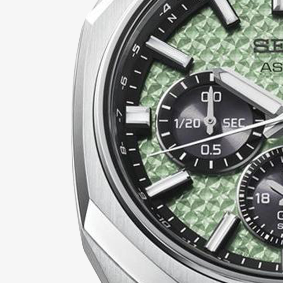 Stoper w zegarku Seiko Astron GPS Solar Dual-Time Chronograph HAB005J1