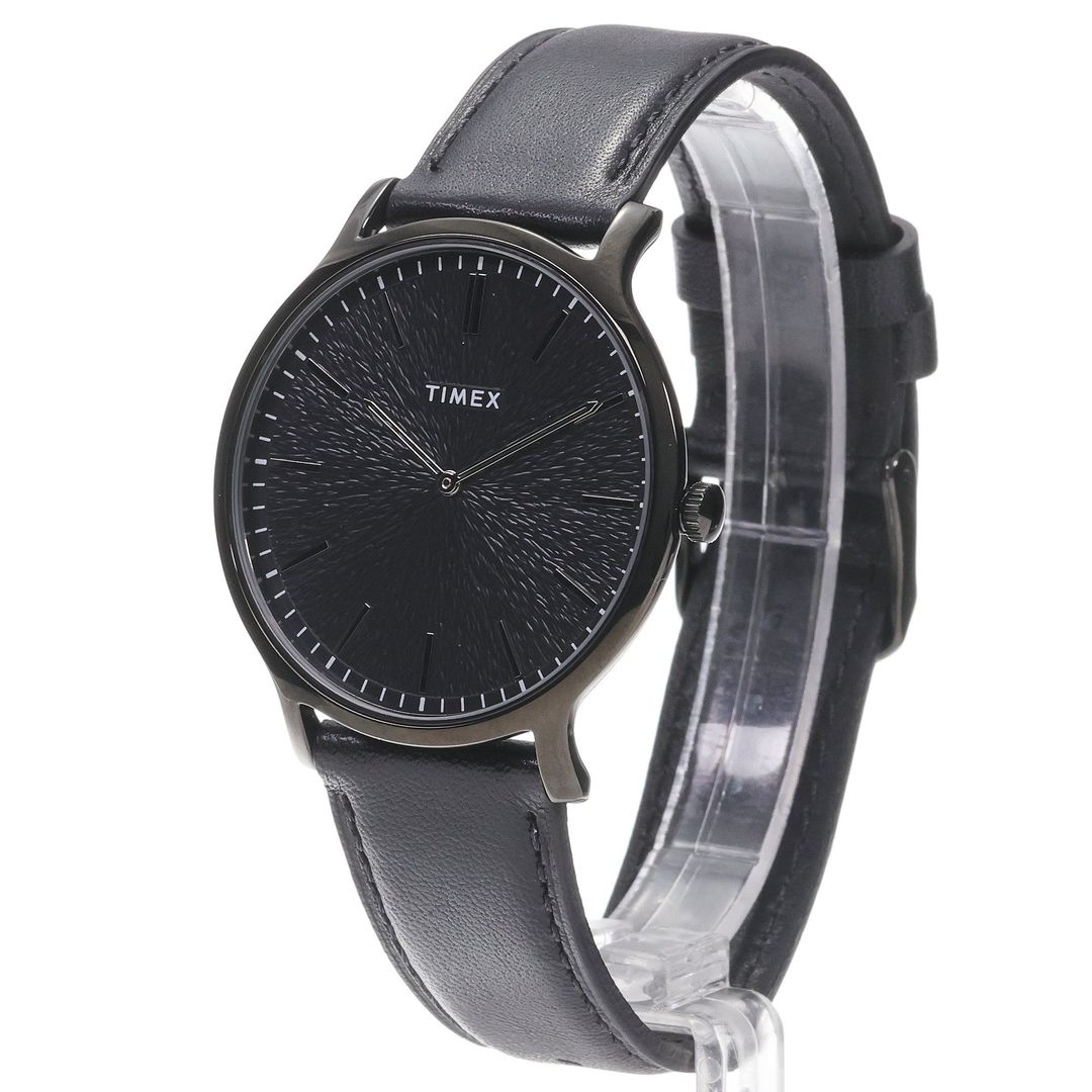 Zegarek męski Timex z czarną tarczą z fakturowanym wzorem odbijającym światło