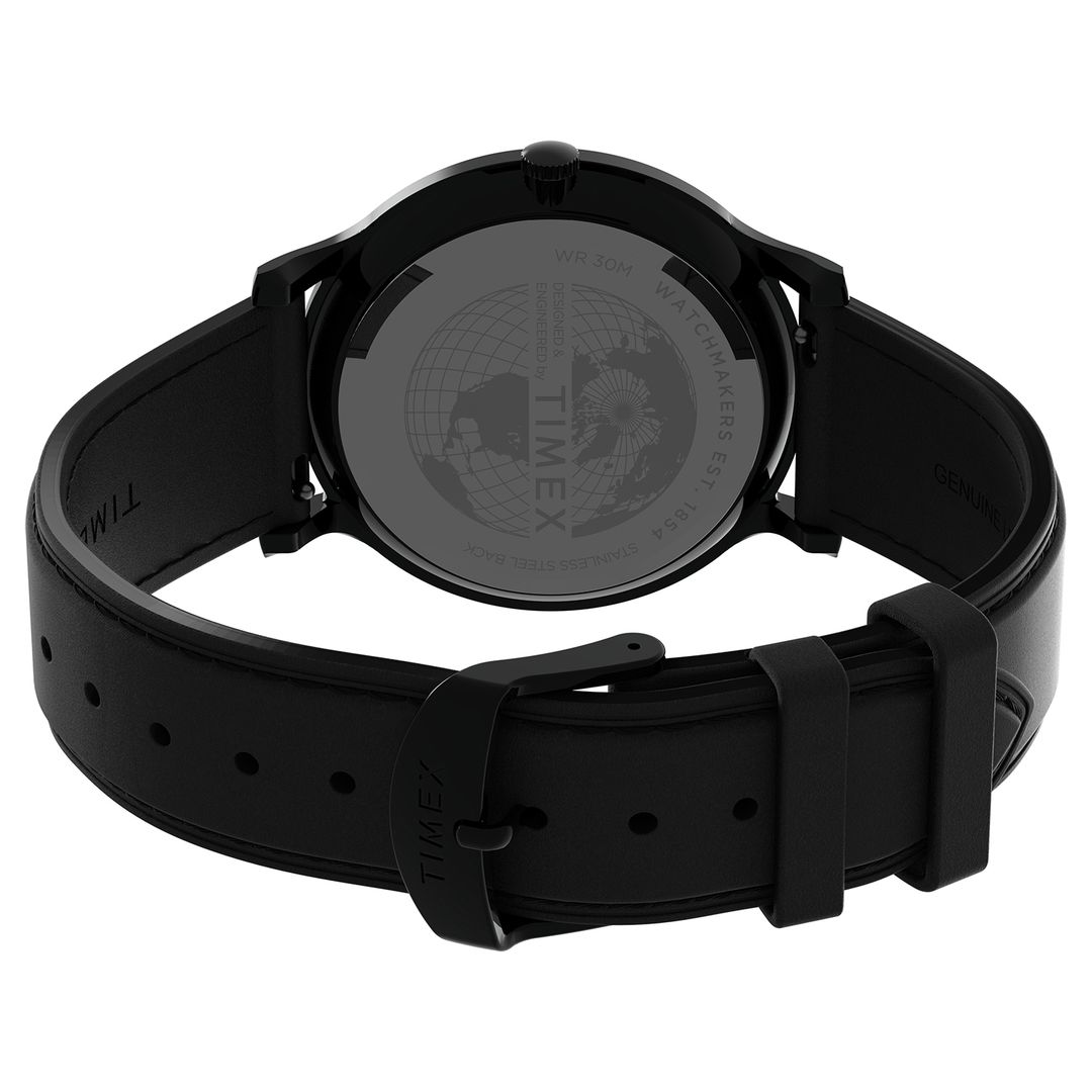 Zegarek męski Timex z okrągłą kopertą na skórzanym, czarnym pasku z zapięciem na sprzączkę