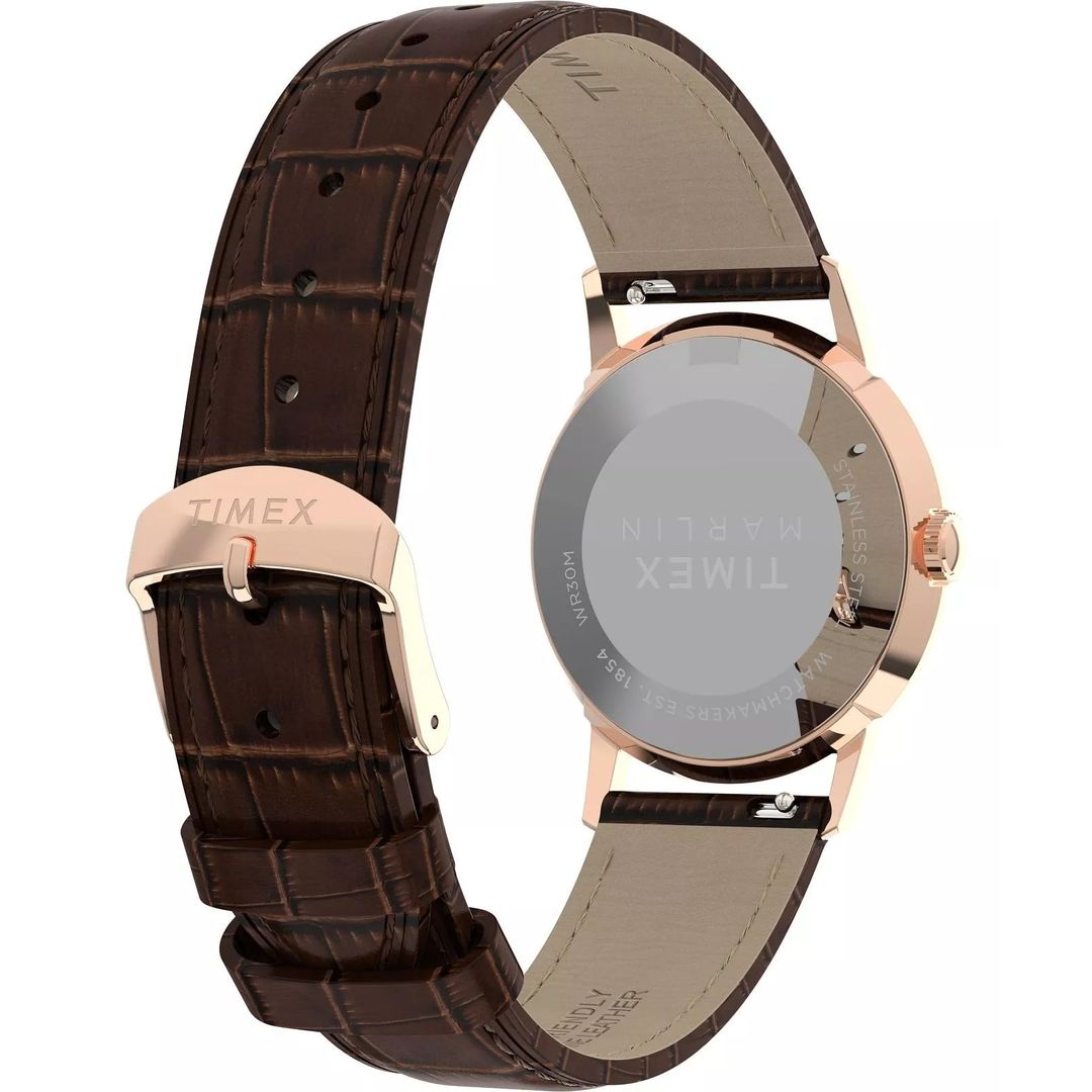 Zegarek Timex na brązowym pasku imitującym skórę krokodyla z zapięciem na sprzączkę