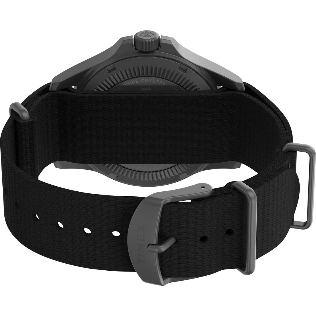 Tył i skórzany pasek zegarka Timex TW2Y31800 North