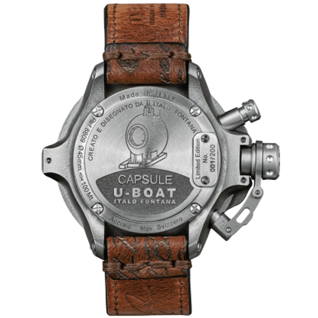 Męski zegarek U-Boat ze stalową kopertą oraz deklem z grawerem na skórzanym pasku typu distressed
