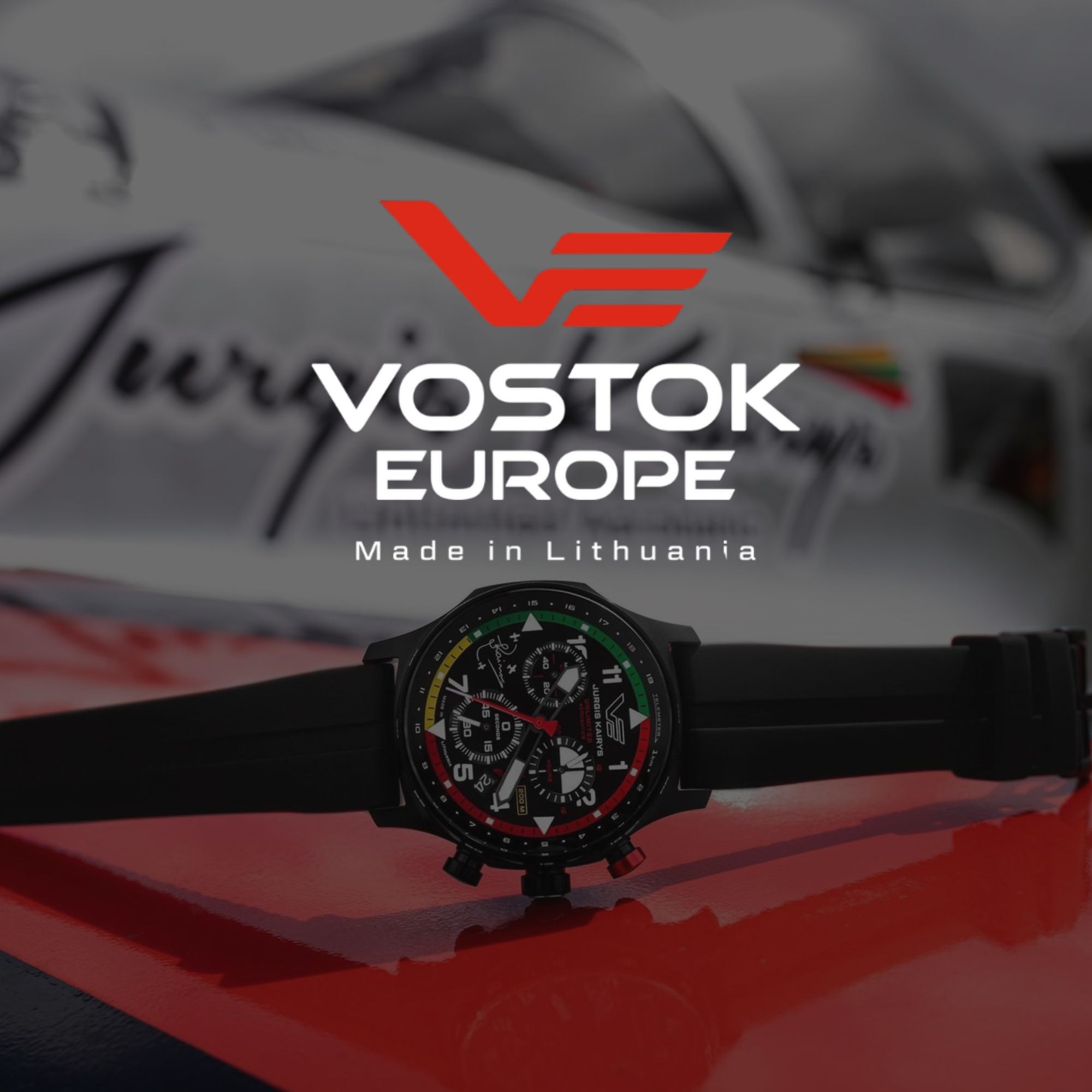 Zegarek Vostok Europe Expedition Jurgis Kairys 2025 na skrzydle samolotu z logiem Vostok Europe