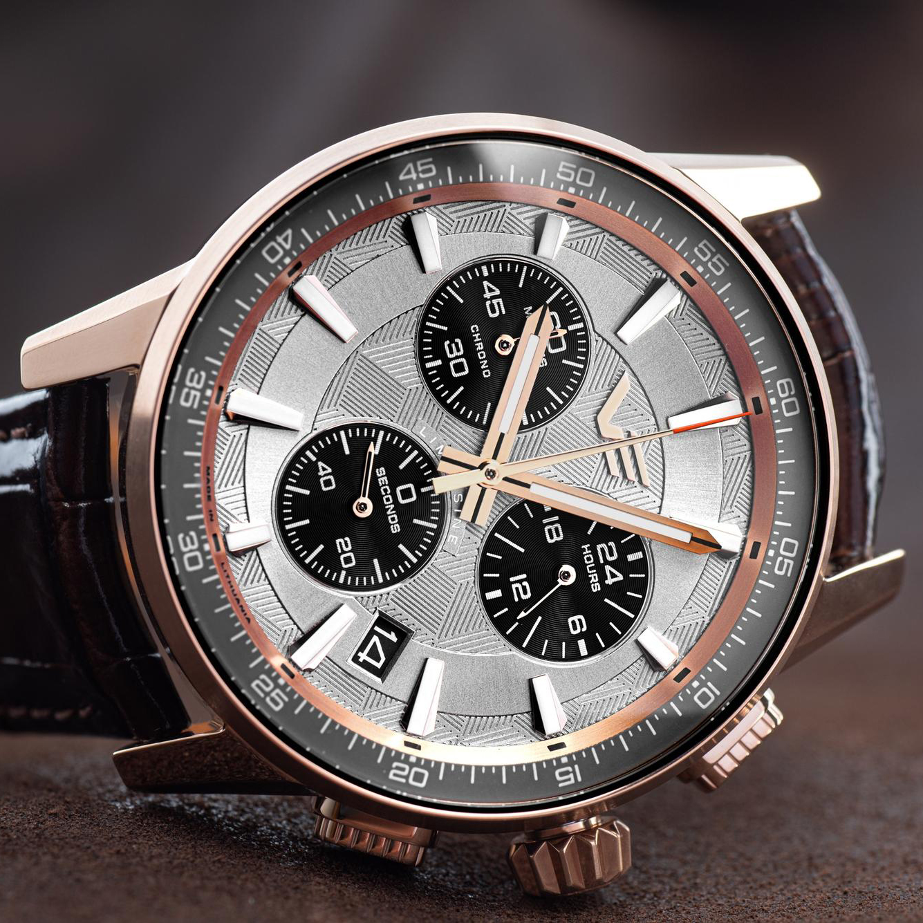 Vostok Europe Limousine 43mm Generation 2 Chronograph Quartz VK68-561B785 na skórzanym pasku