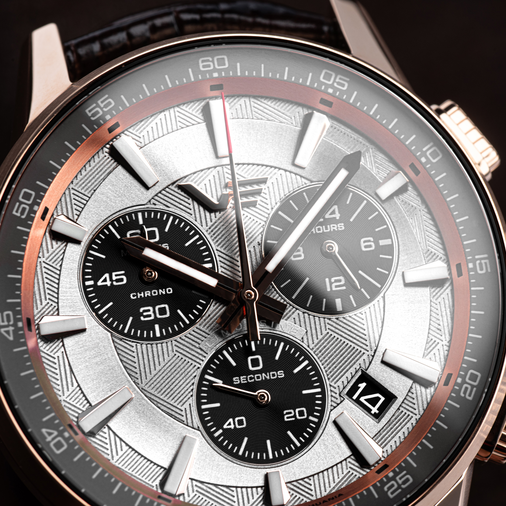 Vostok Europe Limousine Chrono VK68-561B785 ze srebrną tarczą z czarnymi subtarczkami