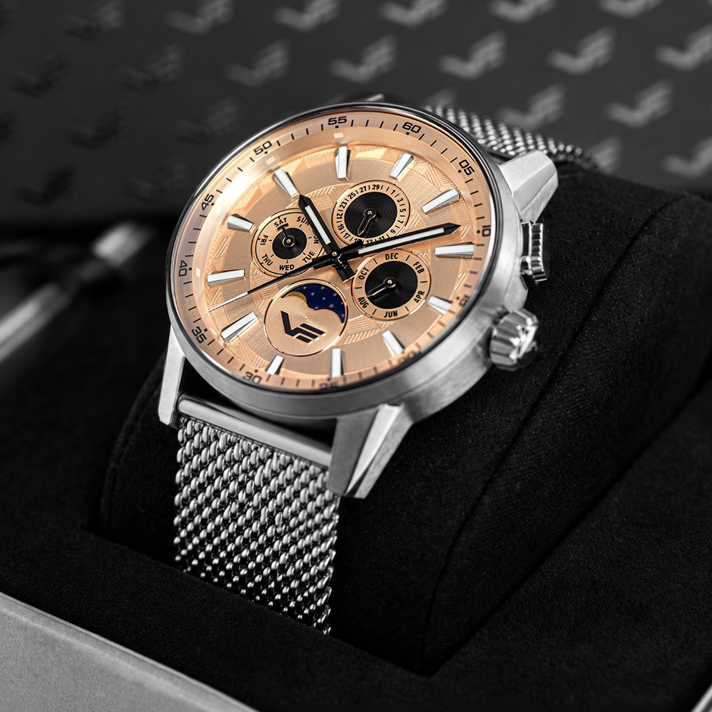 Vostok Europe Limousine Multifunction Moonphase 6P00-561A789B na bransolecie