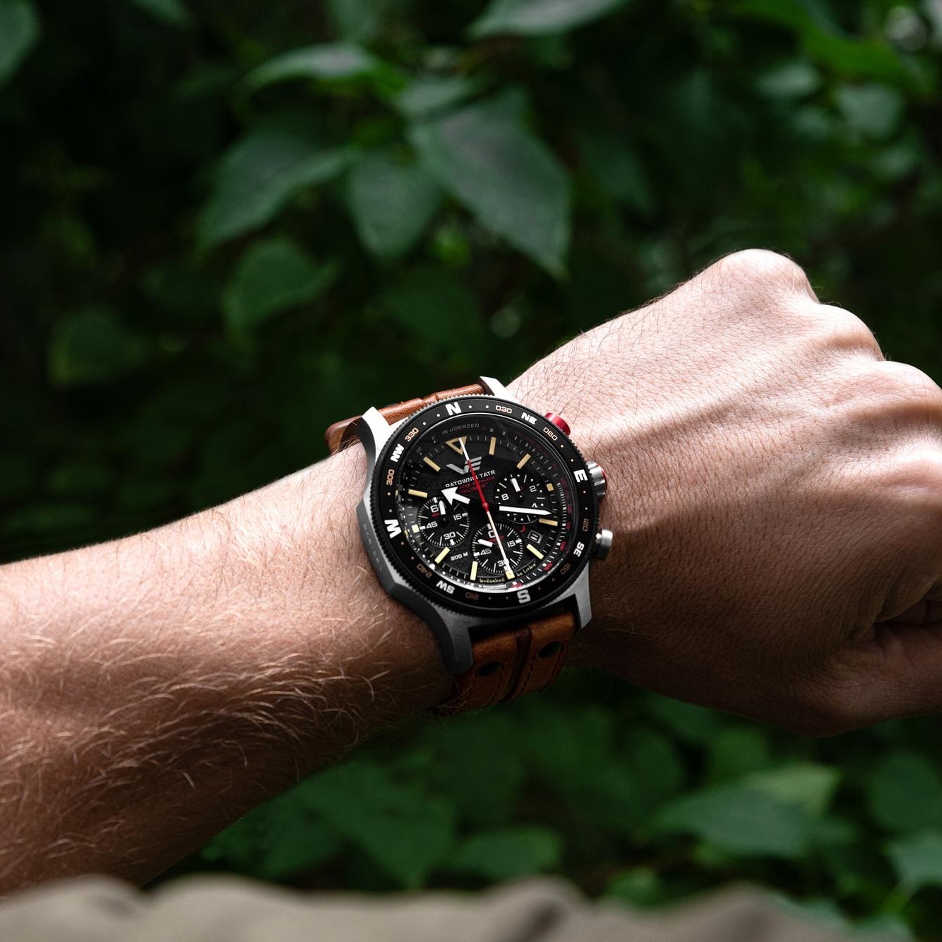 Vostok Europe Ratownik Tatr Klemens Klimek Bachleda 6S20-598ES16 na męskim nadgarstku