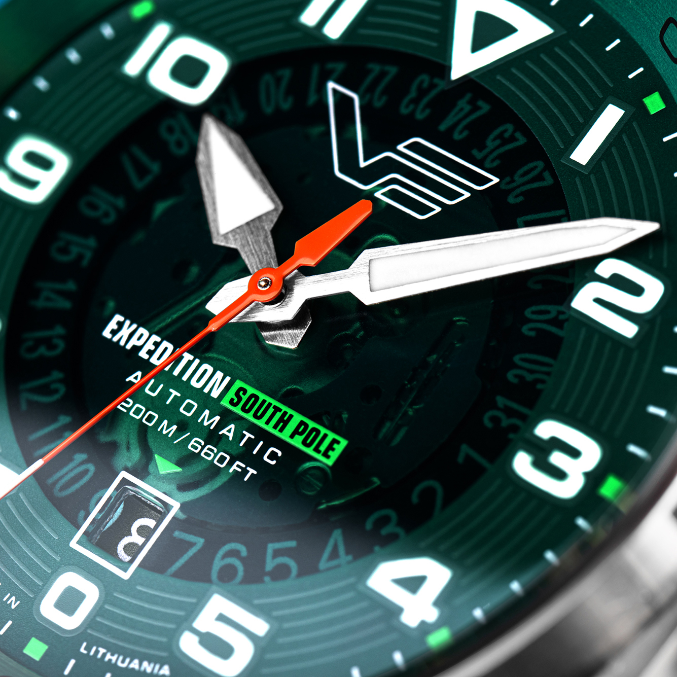 Tarcza w zegarku Vostok Europe Expedition South YN55-592A759 