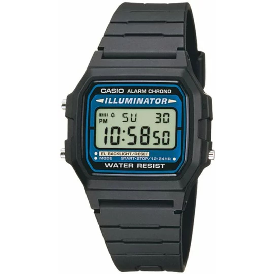 czarny zegarek Casio Illuminator z cyfrowym wyświetlaczem i niebieskim akcentem