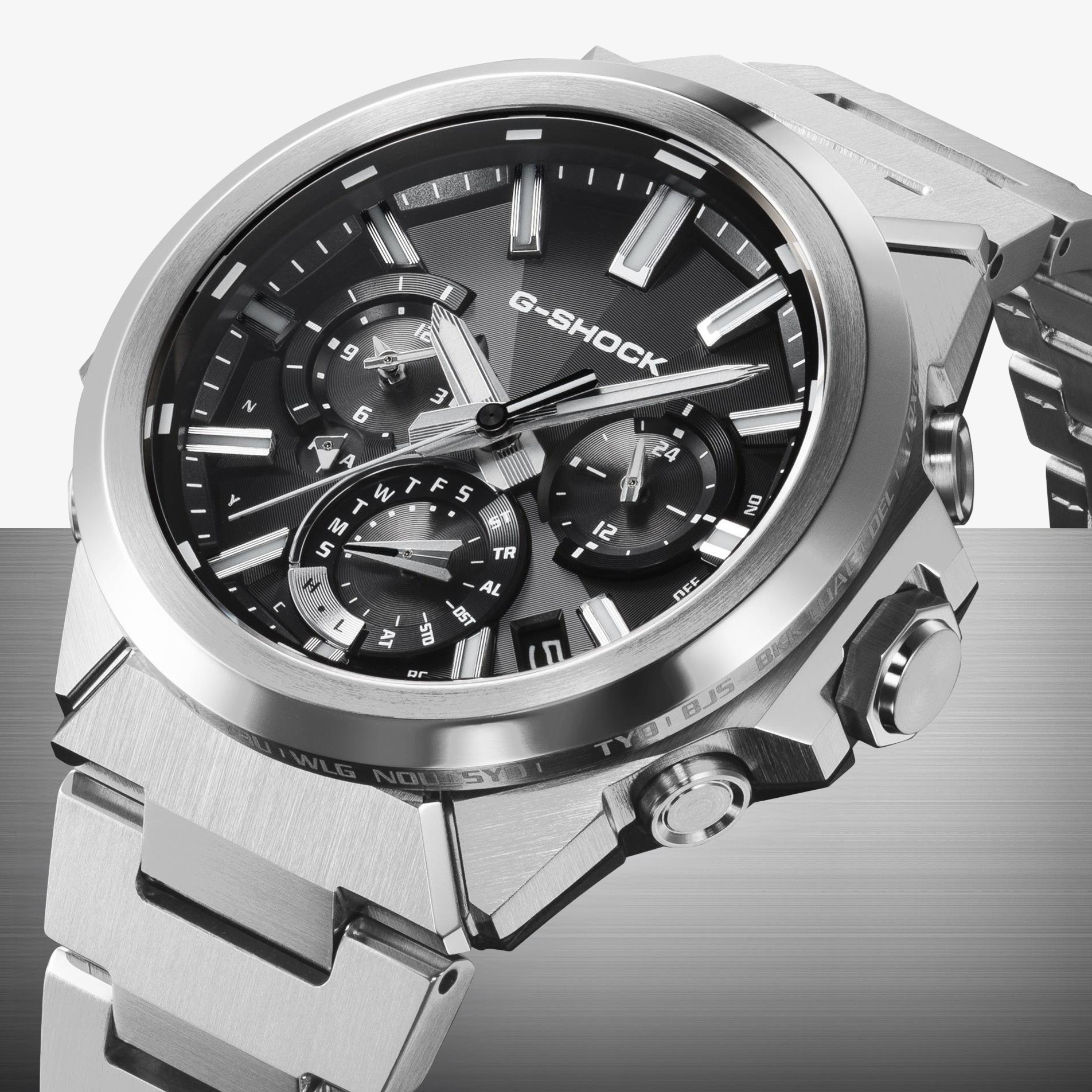 Zegarek G-Shock GST-W1000D ze stalową kopertą