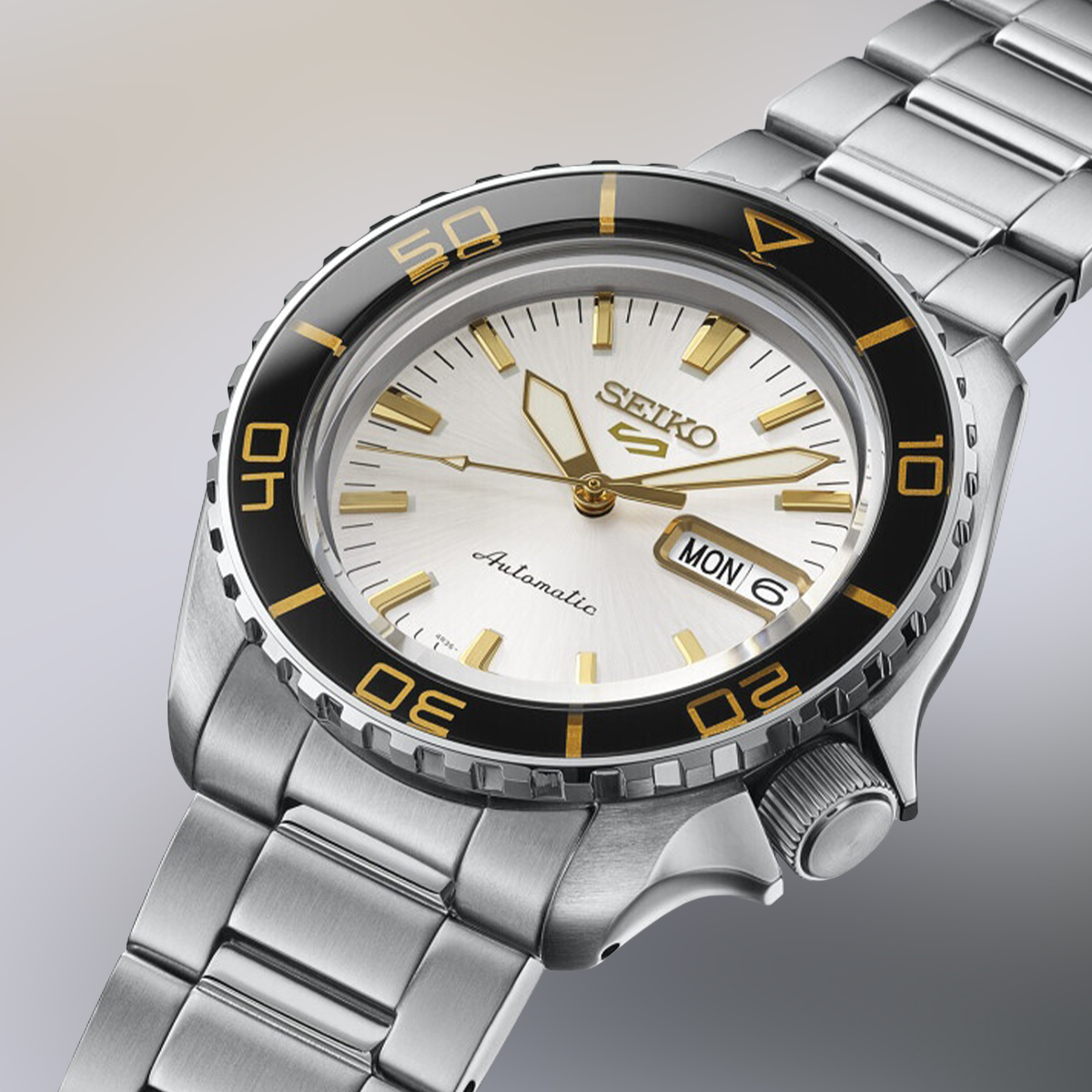 Zegarek Seiko 5 Sports Automatic SKX Series HDB004K1 na stalowej bransolecie