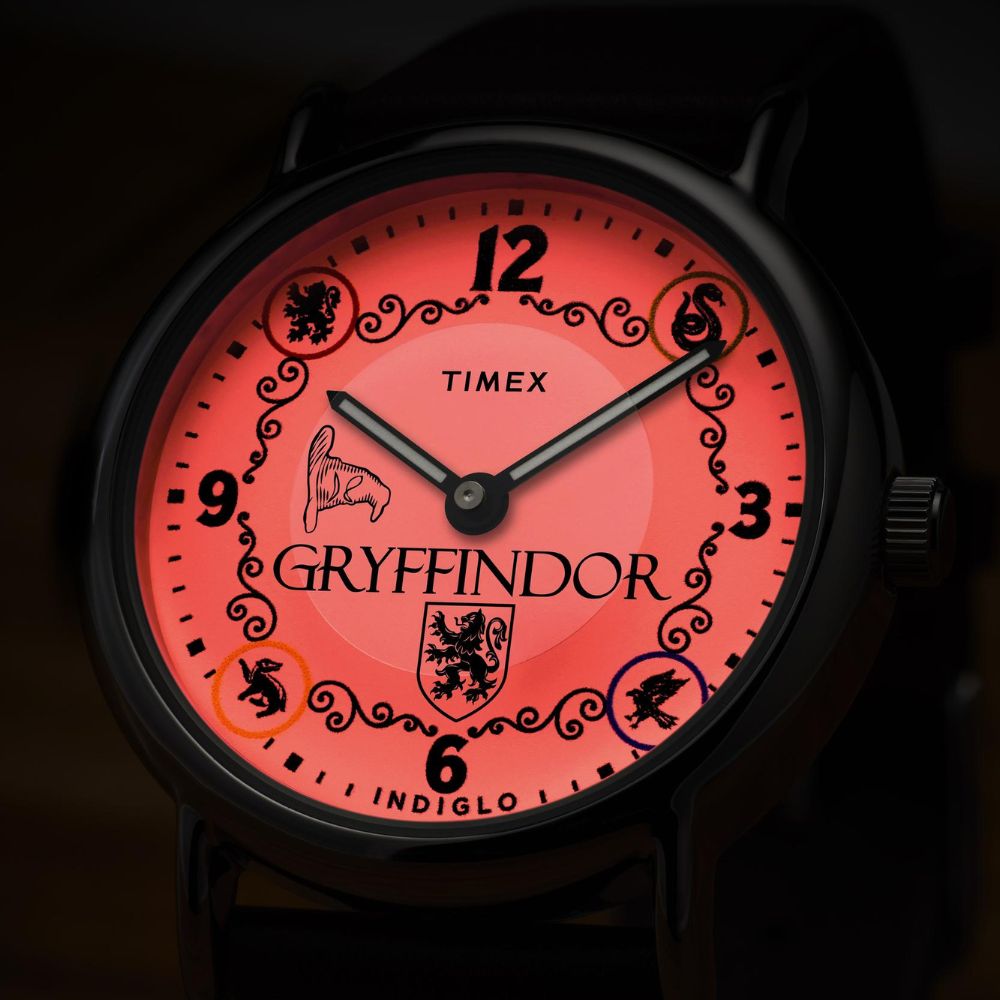 Czerwona tarcza zegarka Timex Harry Potter Gryffindor
