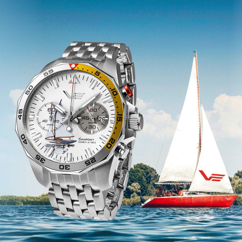 Vostok Europe Mazury 6S21-225A467B w białej odsłonie na bransolecie