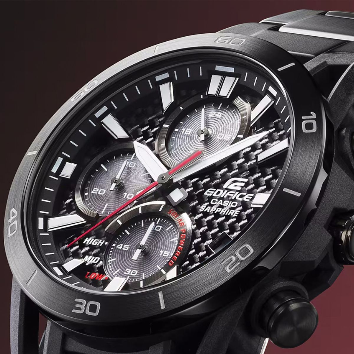Casio Chronograf ze zbliżeniem na subtarcze