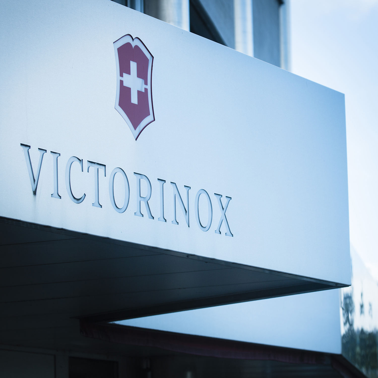 Victorinox Logo