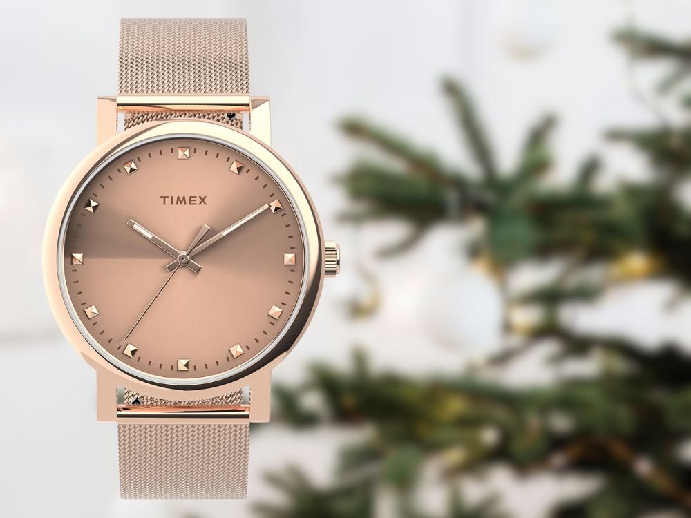 zegarek damski Timex z różową tarczą i bransoletą mesh w kolorze rose gold