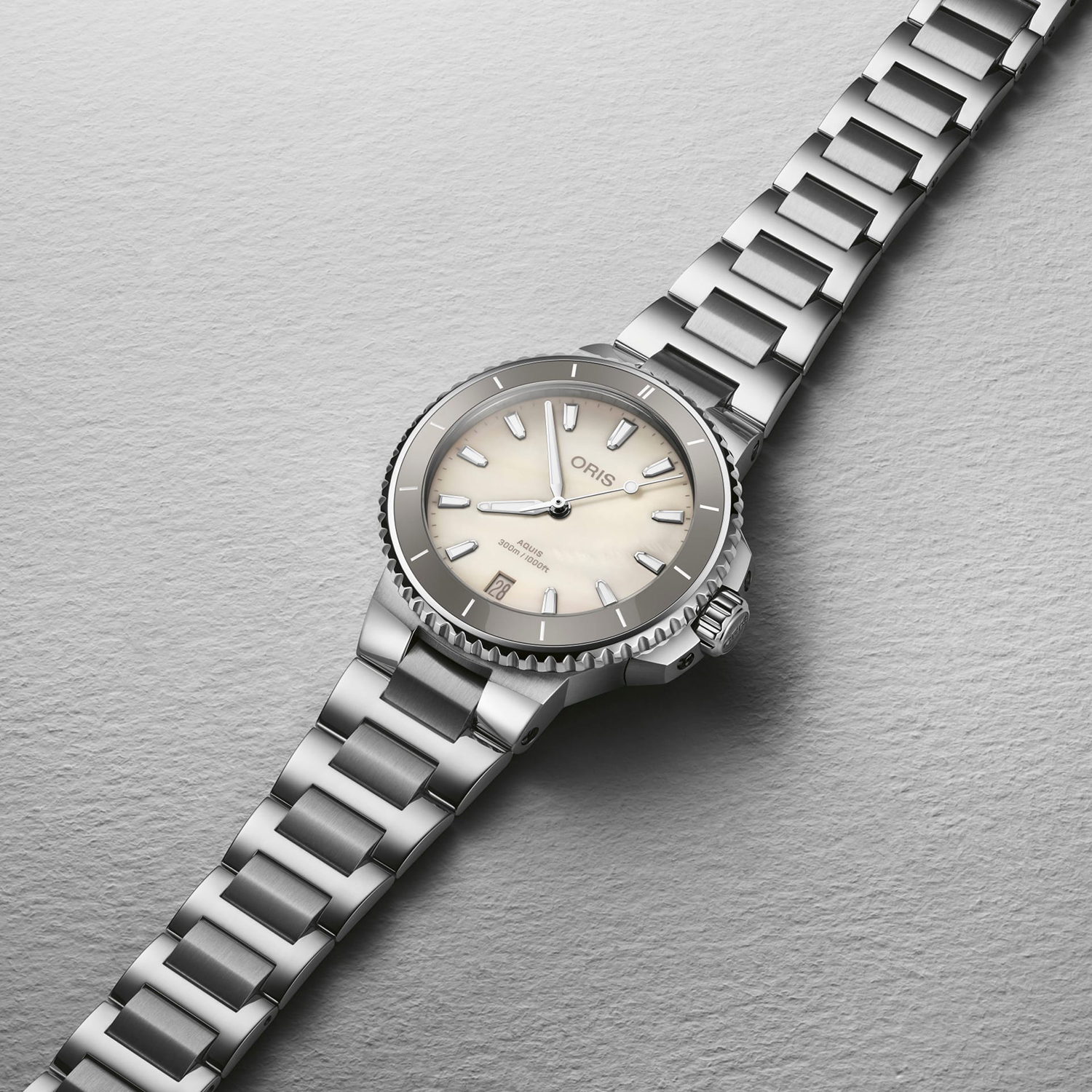 01 733 7792 4151-07 8 19 05P zegarek damski Aquis - miniatura 2