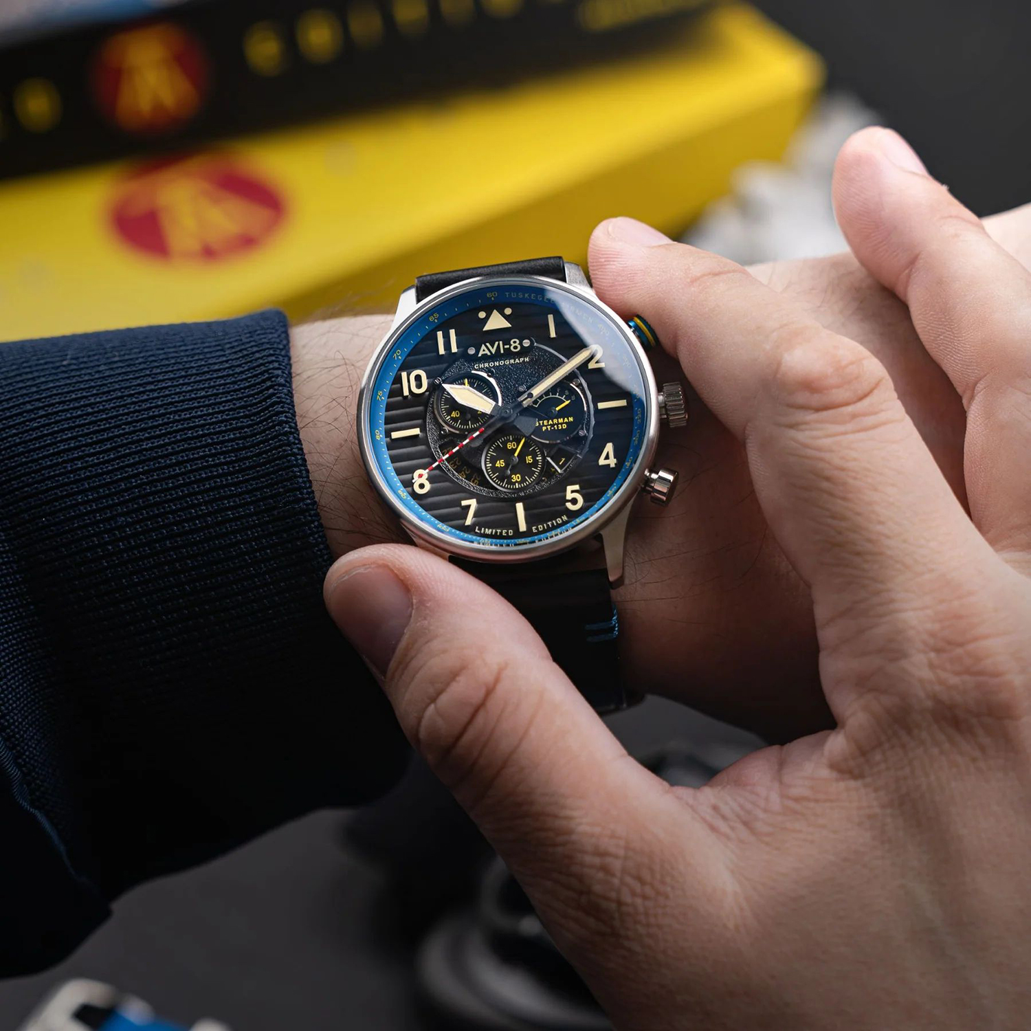 AV-4109-03 zegarek lotniczy Flyboy - miniatura 10