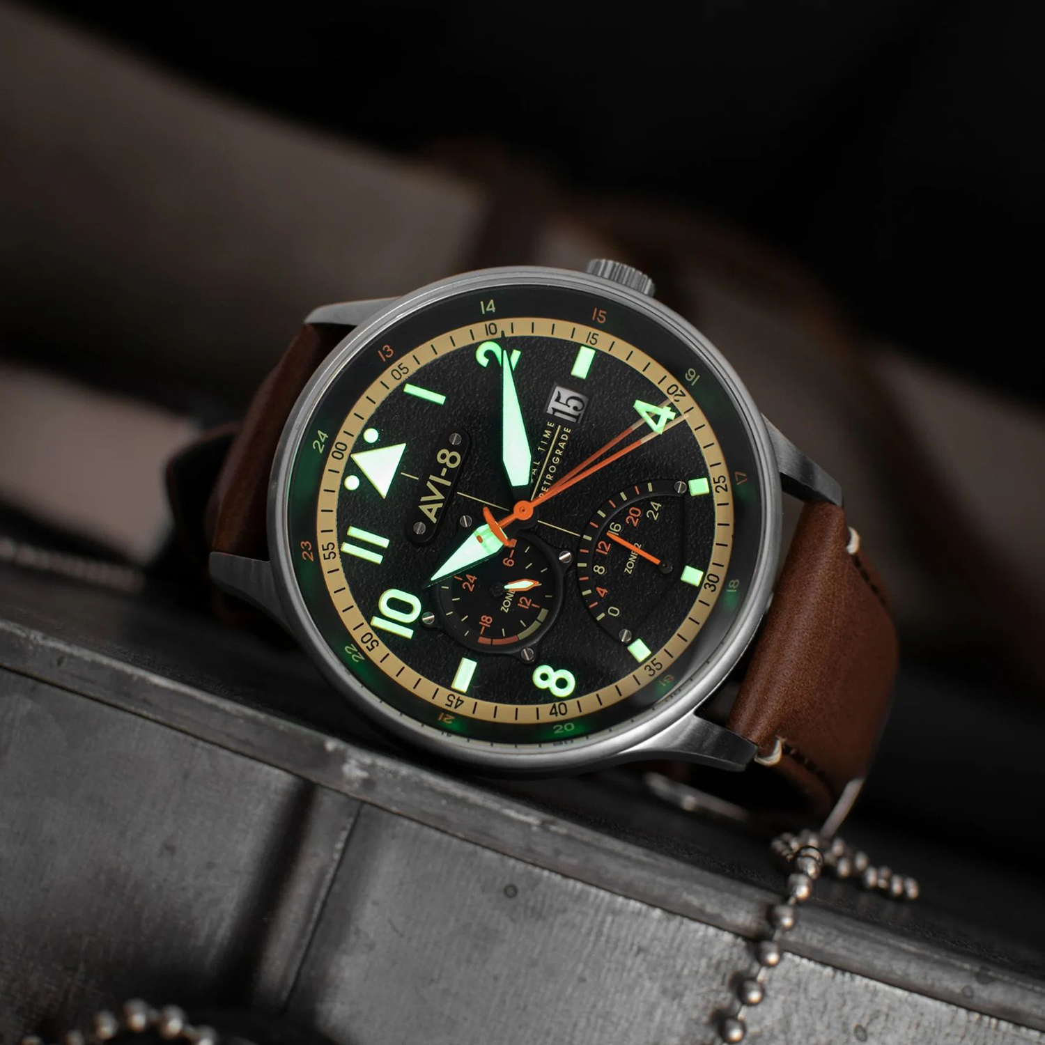 AVI-8 AV-4101-0B MCKELLAR DUAL TIME zegarek lotniczy Hawker Hurricane - miniatura 4