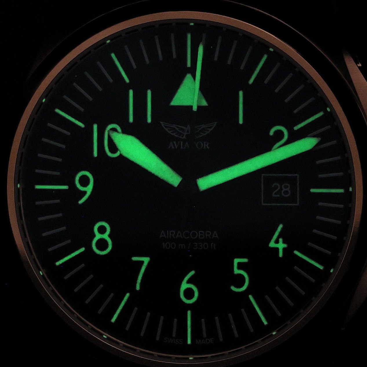 Aviator V13823154 zegarek różowe złoto klasyczny Airacobra pasek