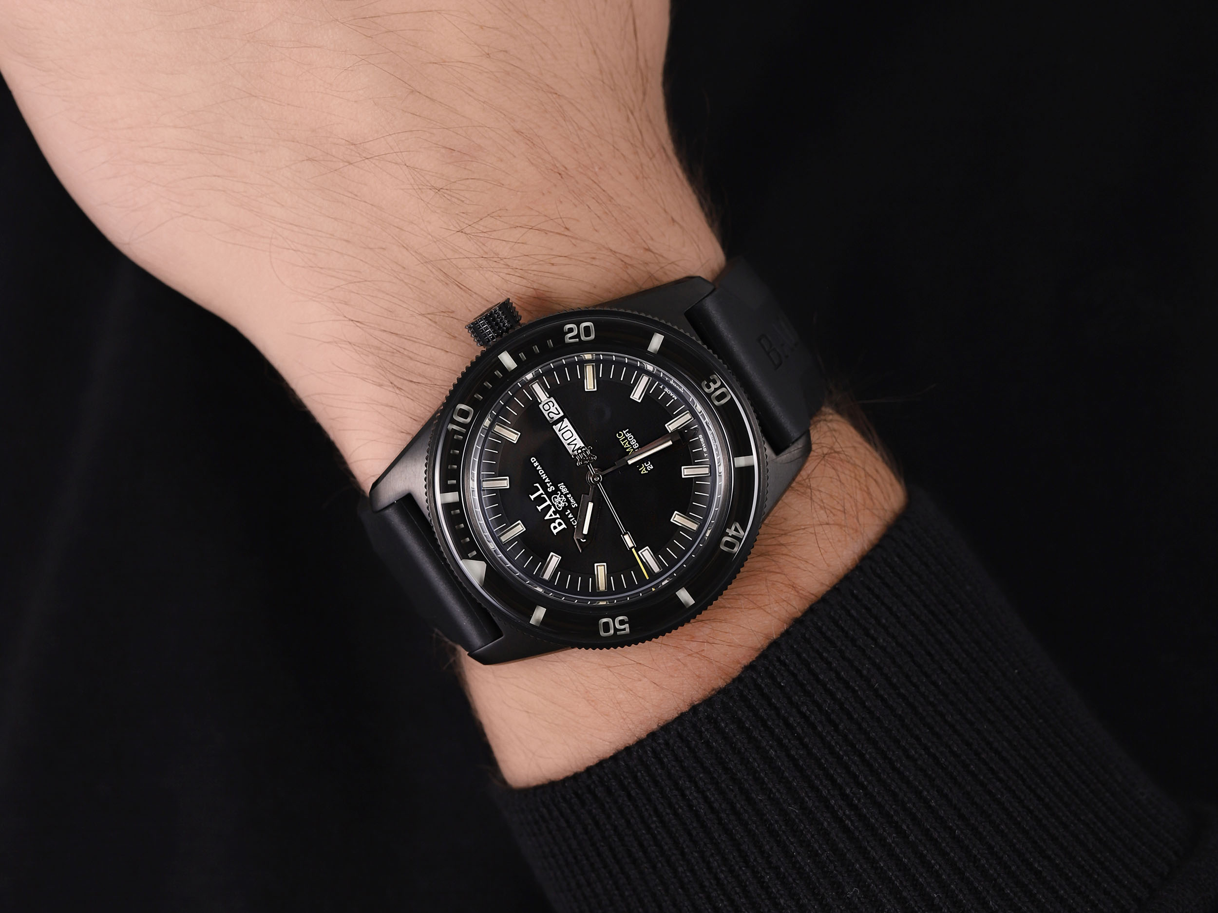Ball DM3208B-P4-BK męski zegarek Engineer II pasek - miniatura 4