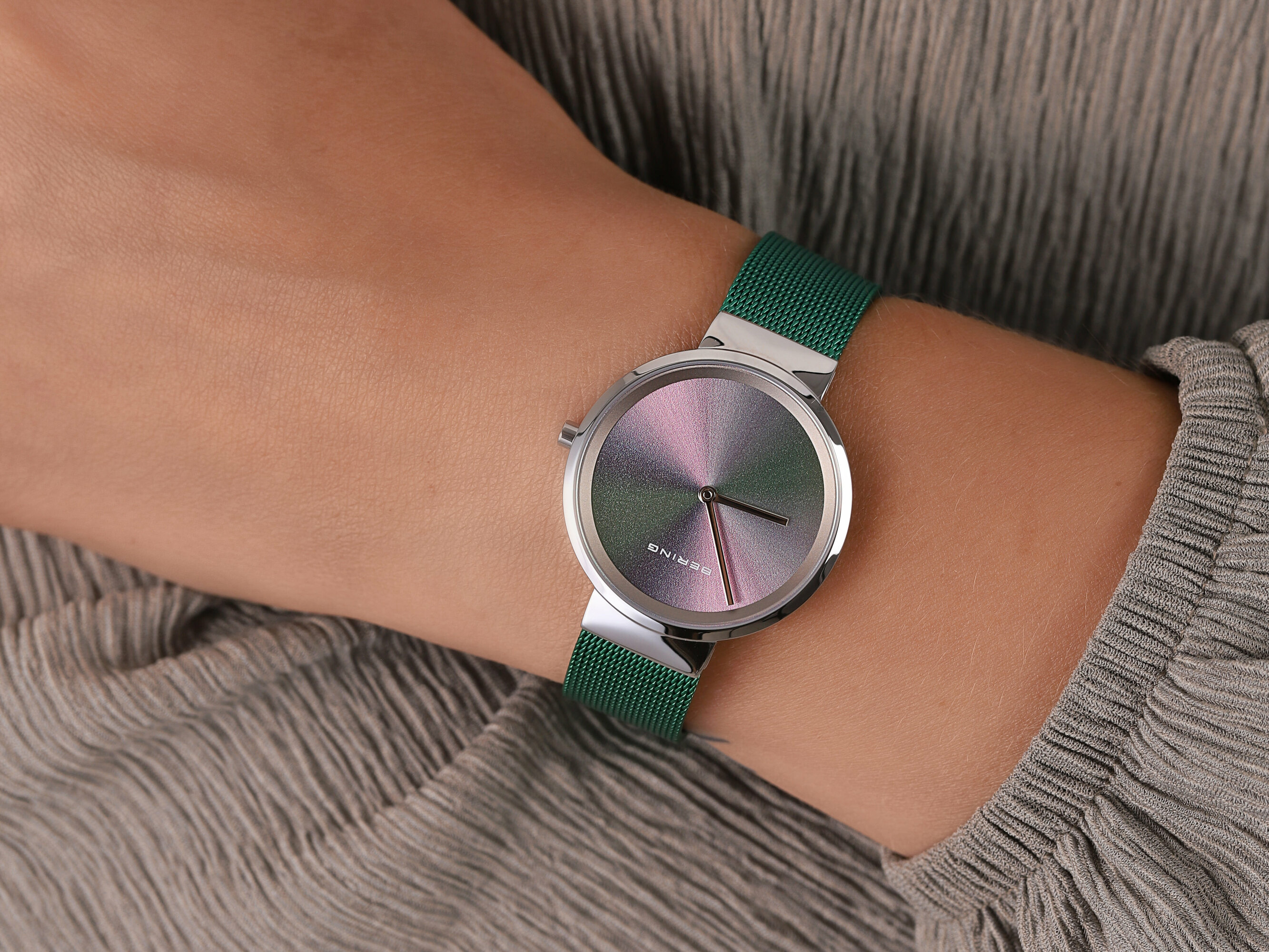 Bering 10x31-Anniversary1 Classic Anniversary Green Lights zegarek damski klasyczny szafirowe