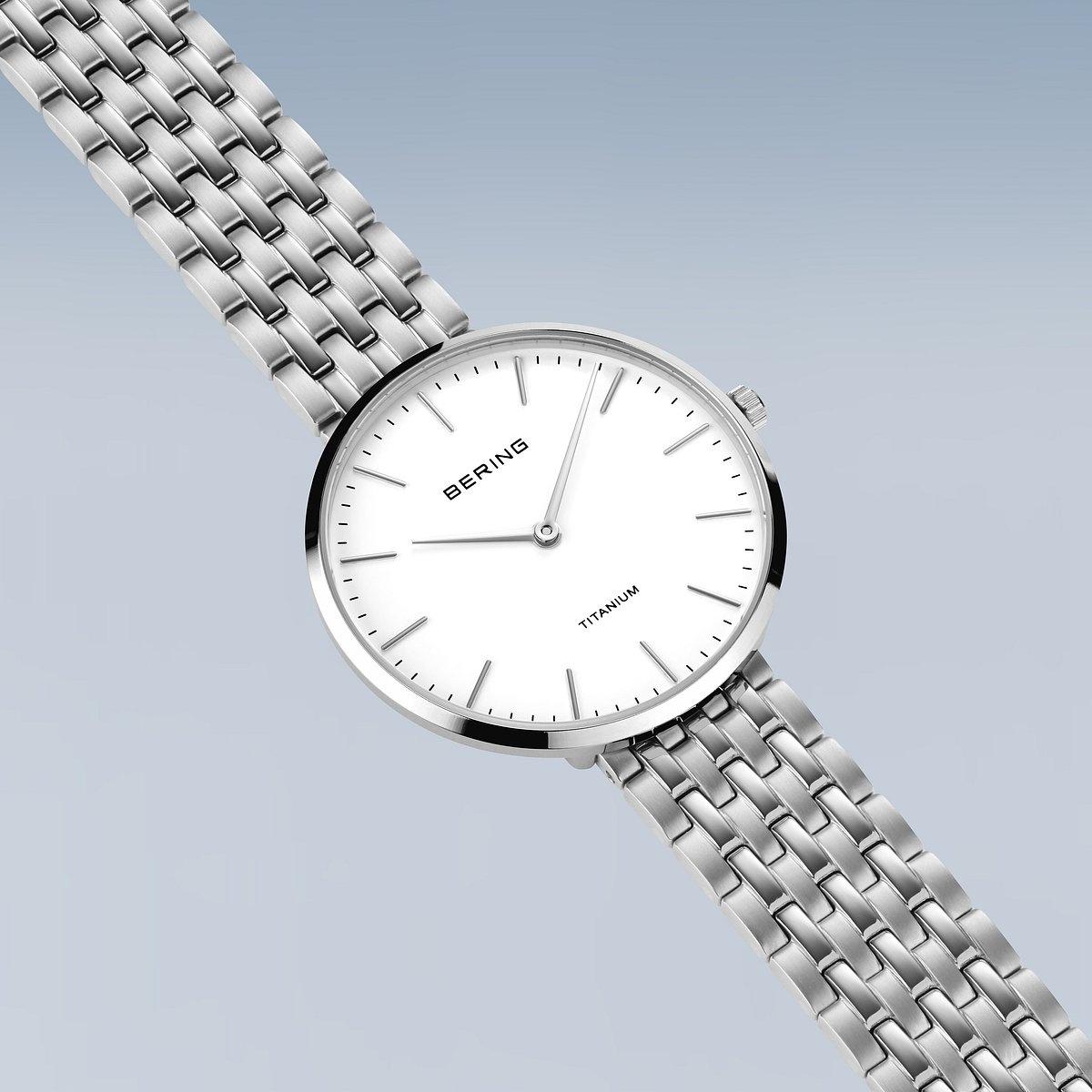 Bering 19334-004 zegarek szary klasyczny Titanium bransoleta