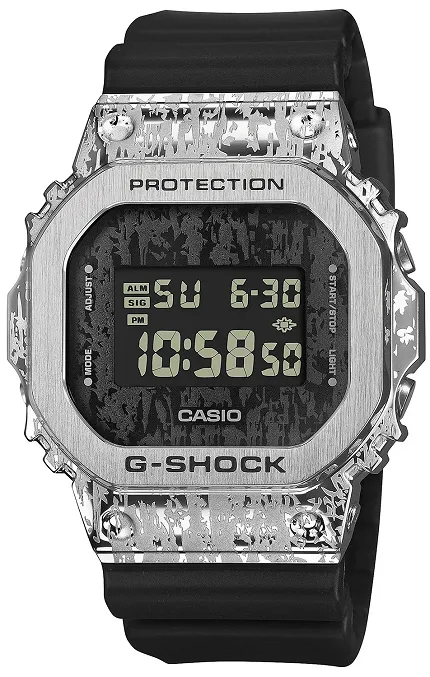 Casio GM-5600GC-1ER - zdjęcie 1