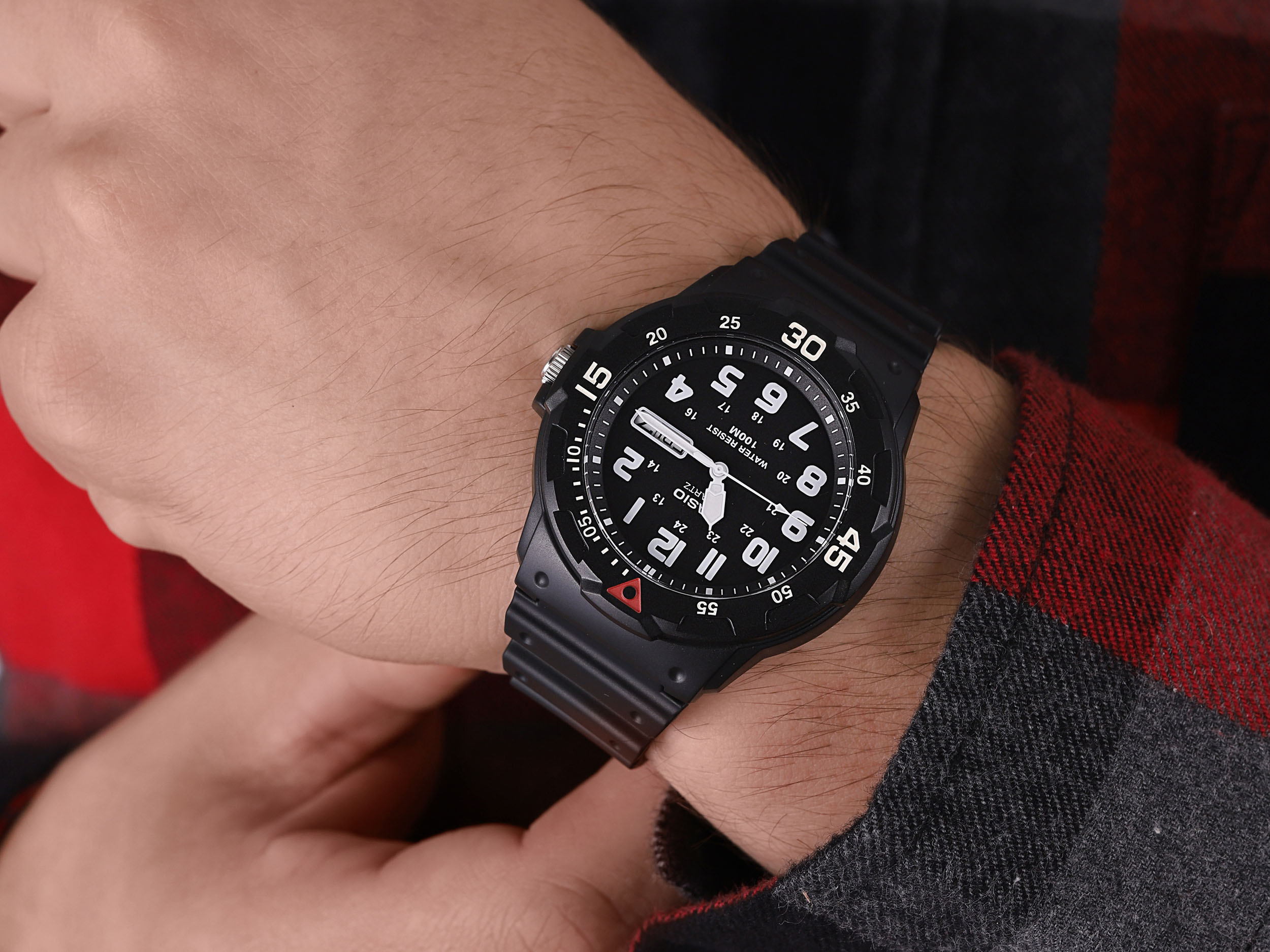 Casio MRW-200H-1BVEF męski zegarek Klasyczne pasek