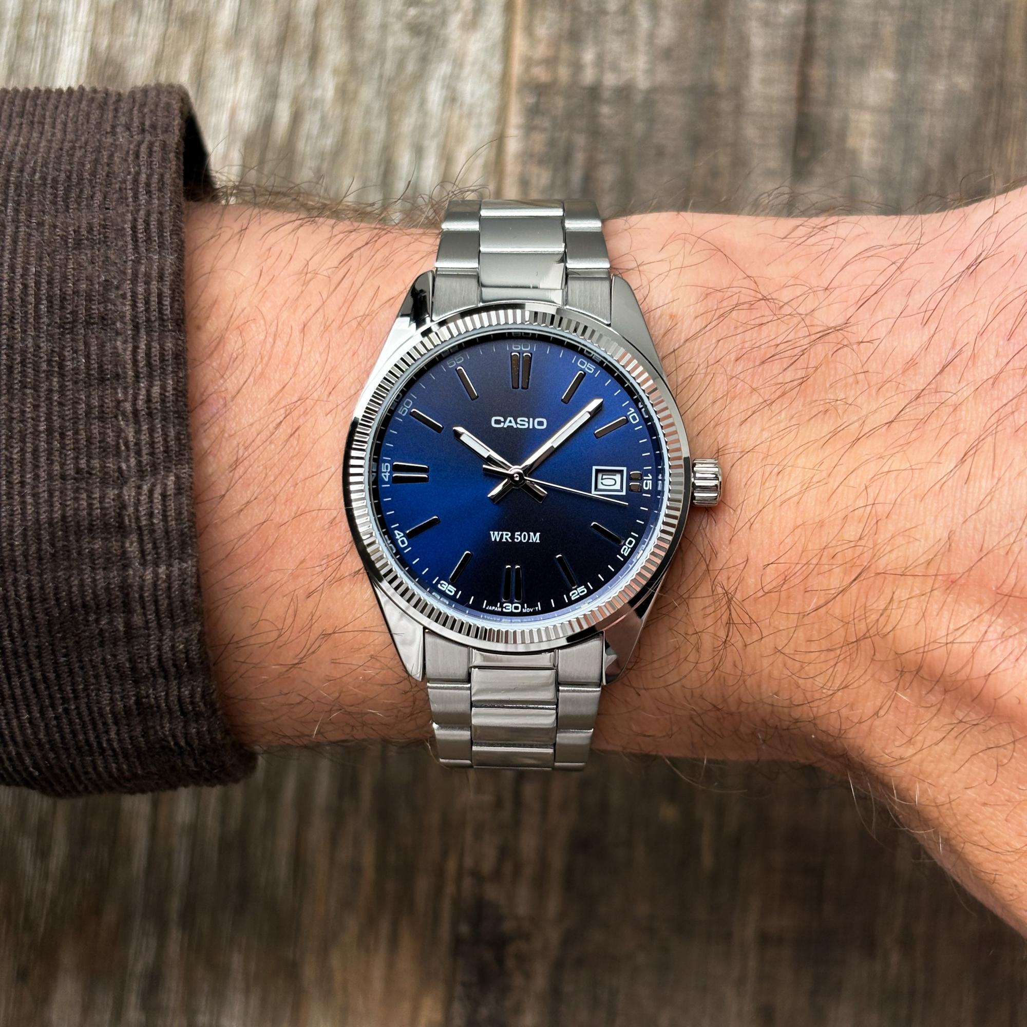Casio UTP-1302PD-2A1VEF zegarek męski Klasyczne