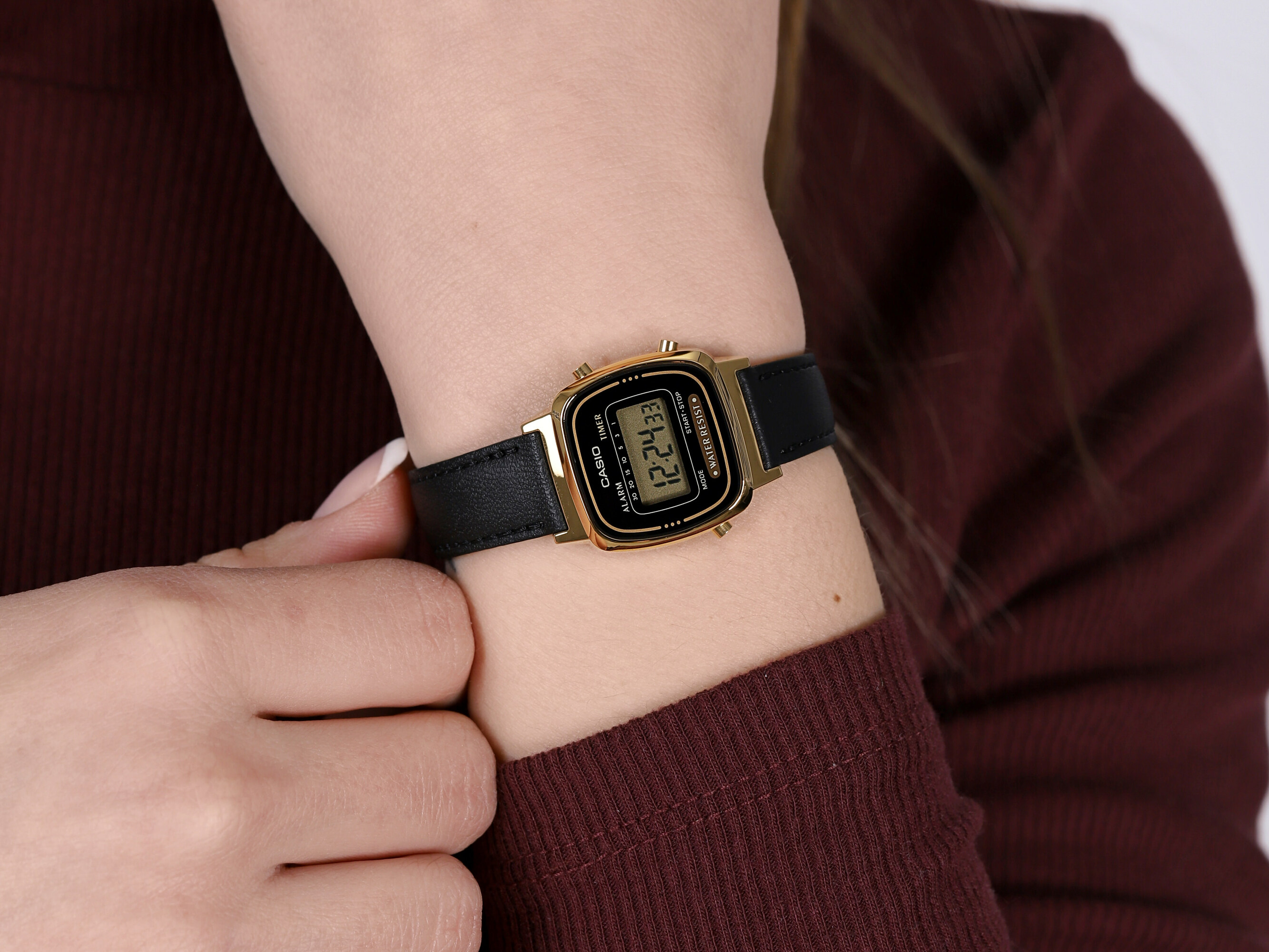 Casio Vintage LA-670WEGL-1EF zegarek złoty fashion/modowy VINTAGE Mini pasek